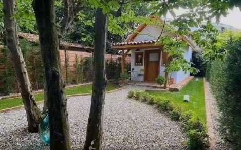 Dijuluki Rumah Anti Sombong, Desain Hunian Tengah Hutan Ini Bikin Syok, Lihat Isi Dalamnya Bak Villa Mewah!