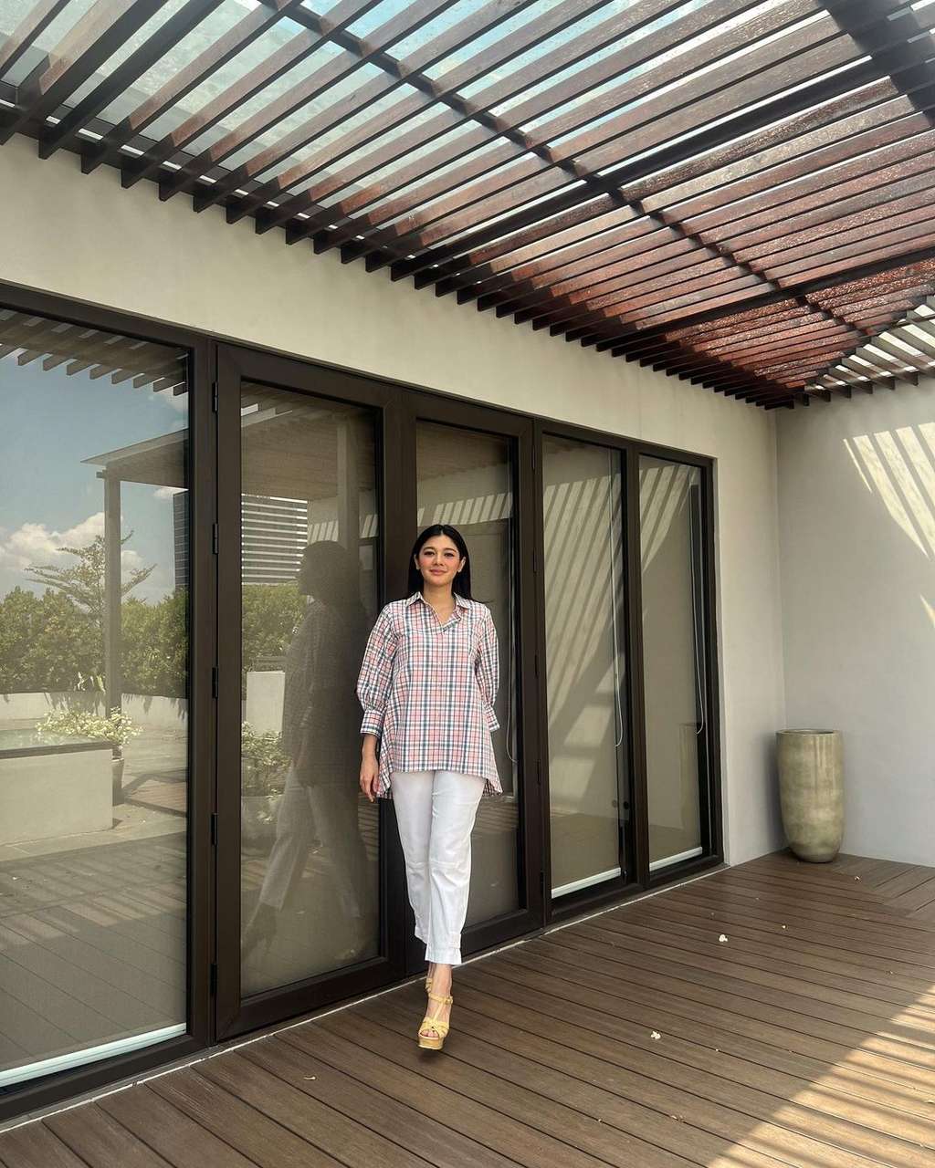 Potret Artis-artis yang Dijuluki Juragan Kontrakan, Ada yang Punya 200 Pintu, Cuan Rp500 Juta/Bulan