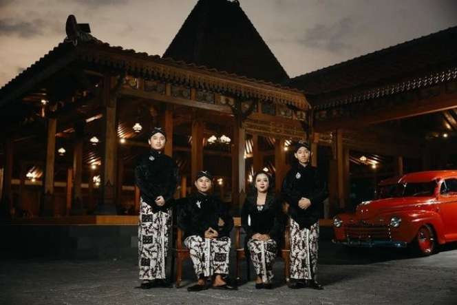 Artis Cantik yang Tajir Melintir Pilih Tinggal di Kampung