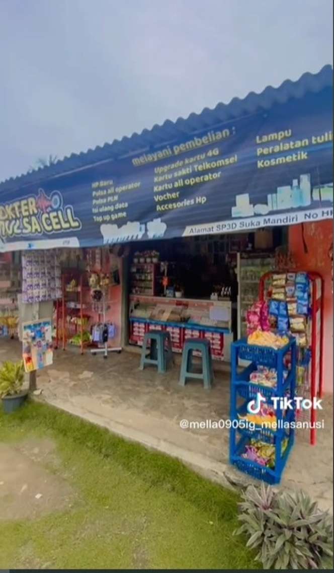 Terbuat Dari Papan Kayu, Rumah Ini Didesain Serba Pink, Tampilannya Super Cantik!