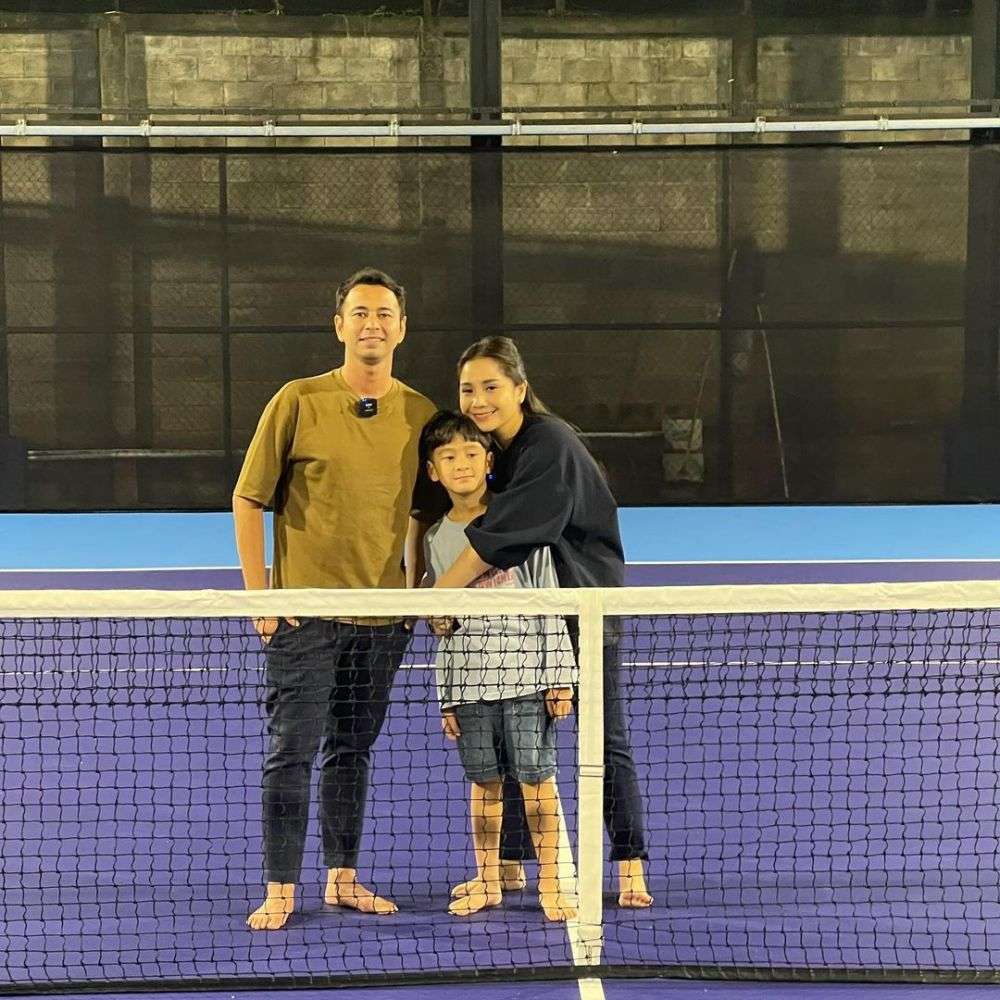 10 Potret Lapangan Tenis Pribadi Raffi Ahmad di Andara, Super Mewah, Tempat Berkumpul Para Artis!