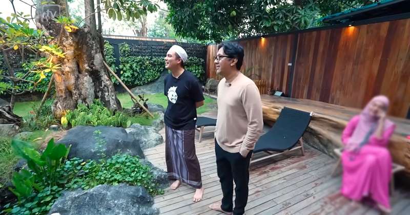 Potret Kantor Baim Wong yang Punya Air Terjun dalam Ruangan