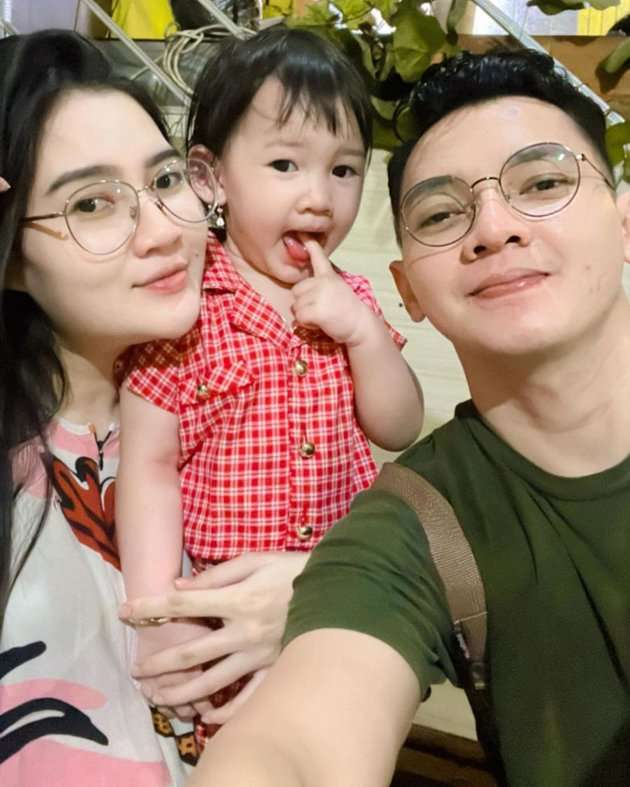 Gak Bergaya Glamour Lagi! Potret Terbaru Nella Kharisma Cuma Dasteran