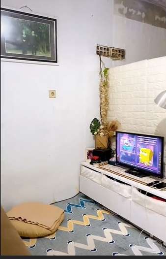 Wanita Ini Bagikan House Tour di Kontrakan Mini, Ternyata Isi Dalamnya Super Lengkap!