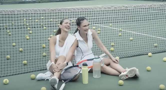 Potret Ada Gaya Luna Maya VS Nia Ramadhani saat Bermain Tenis, Gak Mau Kalah Sama Nagita 