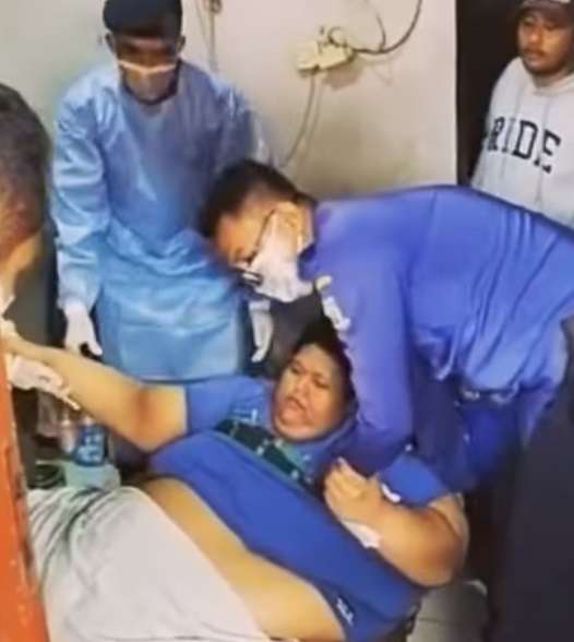 Potret Rumah Pria Tangerang Berbobot 300 Kg yang Dievakuasi Pakai Forklift, Ternyata Hanya Tinggal dengan Sang Ibu!