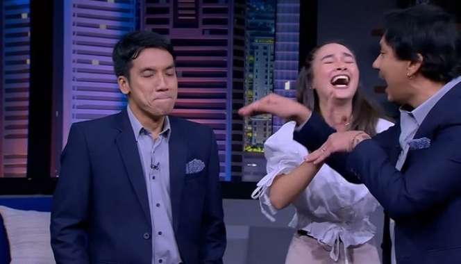 Potret Pesona Caitlin Halderman yang Bikin Desta Tersinggung Bahas Cerai