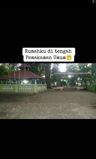 Penampakan Rumah di Tengah Pemakaman Umum, Netizen: `Enak ya, Nggak Ada Tetangga Julid`