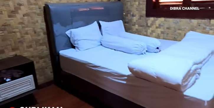 Potret Rumah Panggung Terbuat Dari Bambu, Dari Luar Tampak Sederhana Lihat Isi Dalamnya Bikin Melongo, Bak Hotel Berbintang!