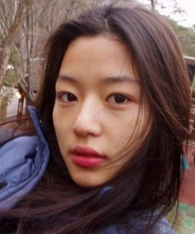 10 Potret Artis Papan Atas Korea Saat Tampil Polos, Visualnya Bikin Melongo