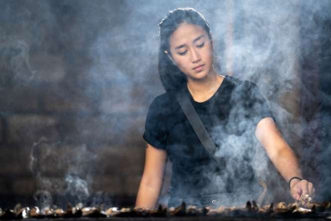 Potret Sederet Artis Cantik yang Gak Doyan Barang Branded, Ada yang Beli Aksesoris Rp10 Ribuan
