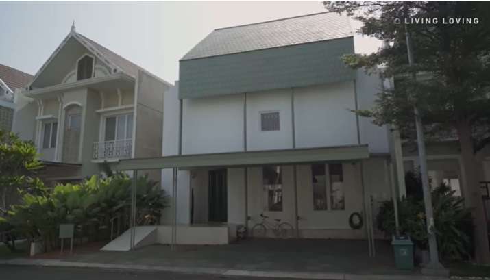 Potret Rumah Yi House yang Dibangun oleh Desain Grafis Asal Bandung, Vibes Huniannya Bak Sedang Liburan!