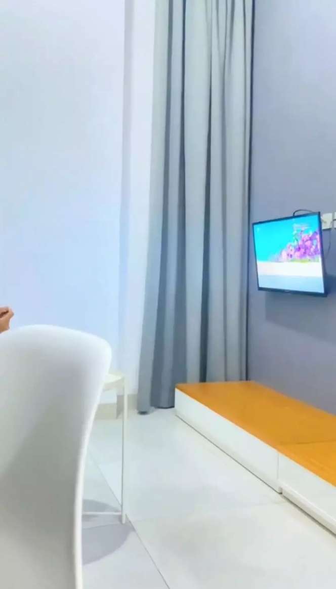 10 Potret Kos-Kosan Inge Anugrah Usai Cerai dari Ari Wibowo, 'Seuprit' Banget!