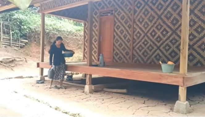 Potret Rumah Suku Baduy Luar yang Terbuat Dari Anyaman Bambu, Ternyata di Dalamnya Masih Terapkan....