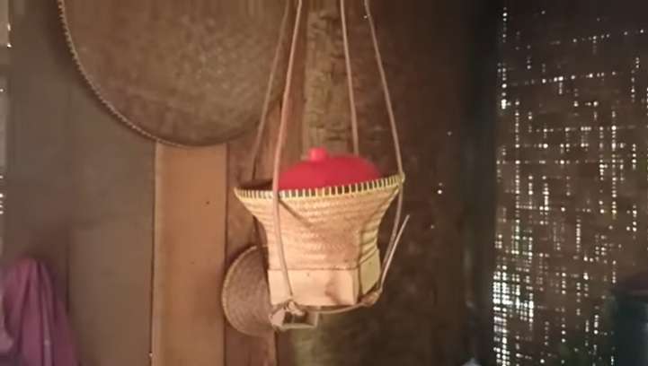 Potret Rumah Suku Baduy Luar yang Terbuat Dari Anyaman Bambu, Ternyata di Dalamnya Masih Terapkan....