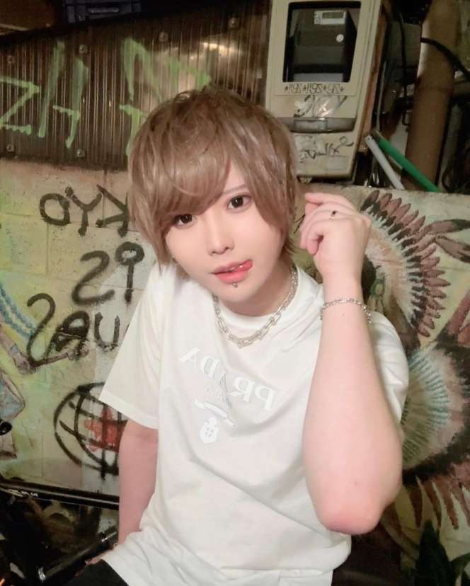 Transformasi Pria Jago Makeup, Foto Tindernya Bikin Wanita Tertipu, Pas Ketemu Aslinya...