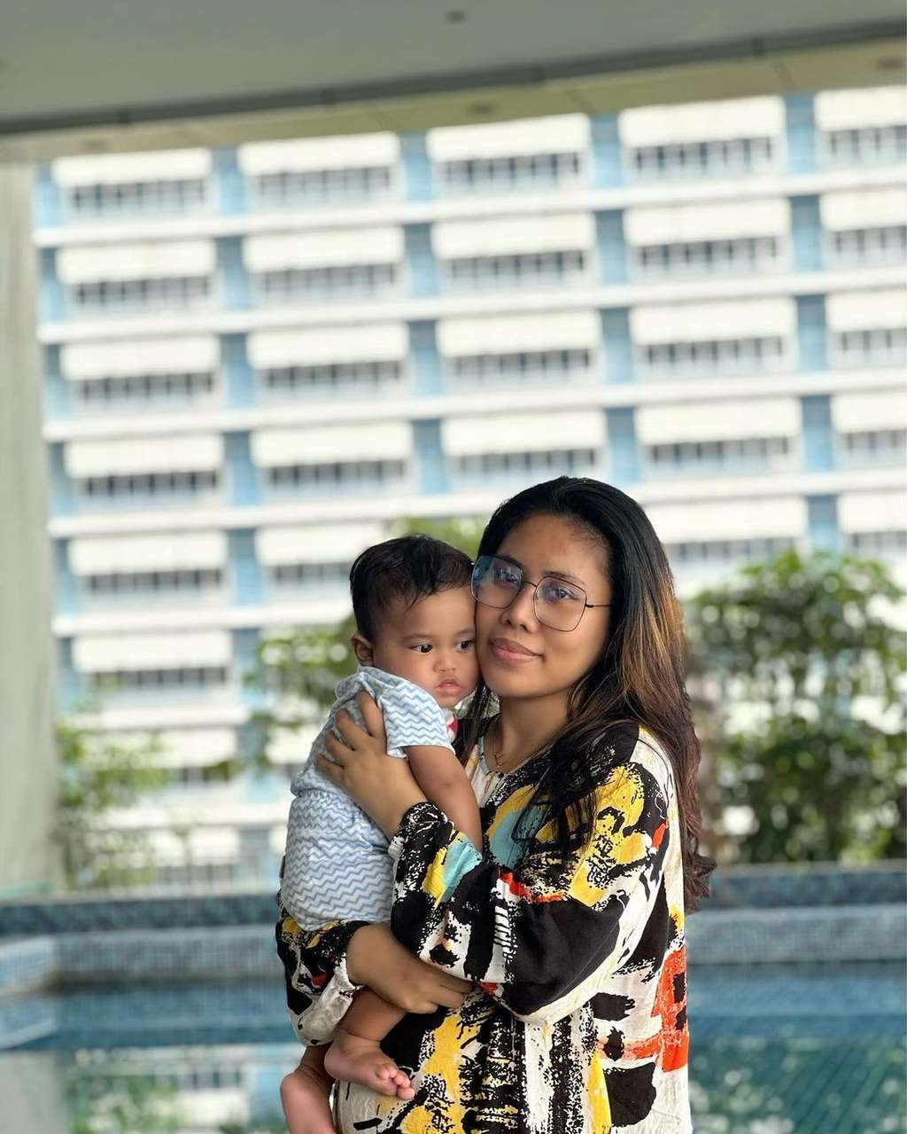 Potret Para Biduan Cantik Momong Anak, Tampil Polos Wajah Aslinya Bikin Melongo 