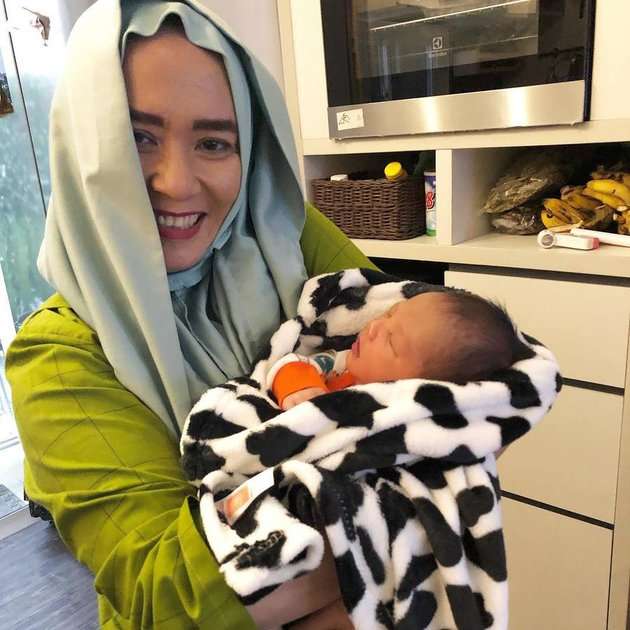 10 Potret Ibunda Inara Rusli yang Baru Disorot, Cantiknya Bak Bidadari, Ternyata Mantan Artis Terkenal!