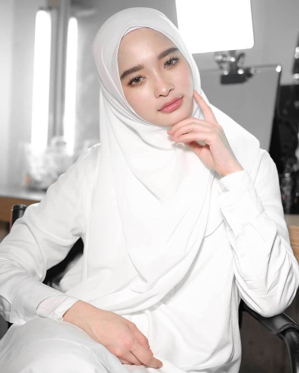 10 Potret Ibunda Inara Rusli yang Baru Disorot, Cantiknya Bak Bidadari, Ternyata Mantan Artis Terkenal!