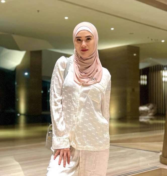 Potret Mantan Istri Samuel Rizal, Stevi Agnecya yang Makin Berani Setelah Lepas Hijab