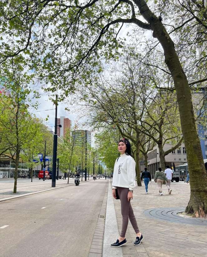 Potret Mantan Istri Samuel Rizal, Stevi Agnecya yang Makin Berani Setelah Lepas Hijab