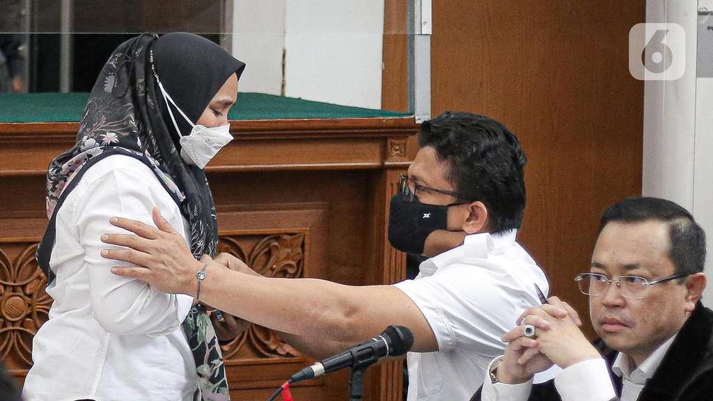 Masih Ingat Susi ART Ferdy Sambo? Dulu Viral Karena Berbelit-belit di Persidangan, Kini Unggah Status Mengejutkan di Tiktok