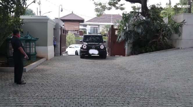 Potret Rumah Mewah Rini S Bono dan Ricardo Gelael, Pembalap Profesional yang Kini Jadi Bos KFC!