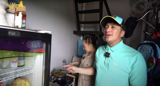 Artis Ini Dulu Terkenal Berkat Video Curhatnya Viral, Kini Tajir Melintir Punya Rumah Miliaran, Lihat Potretnya