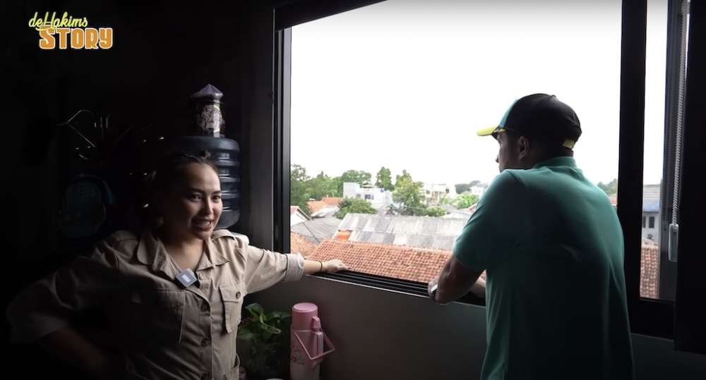 Artis Ini Dulu Terkenal Berkat Video Curhatnya Viral, Kini Tajir Melintir Punya Rumah Miliaran, Lihat Potretnya