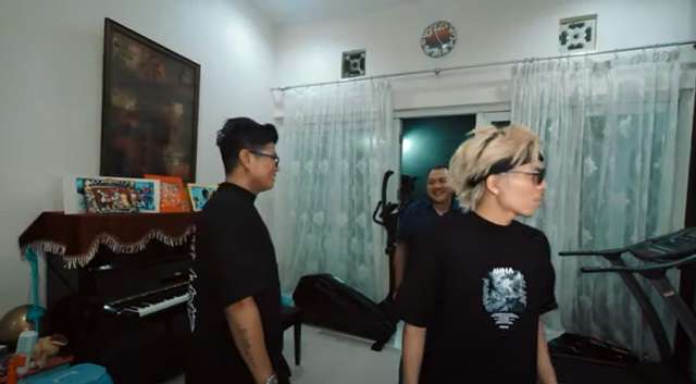 10 Adu Mewah Rumah Andika VS Dodhy Kangen Band, Nasibnya Bak Bumi Langit, Yang Satu Jatuh Miskin