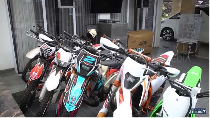 10 Potret Rumah Mewah Crazy Rich Palembang yang Viral, Kursi Pijatnya Seharga Mobil Baru!
