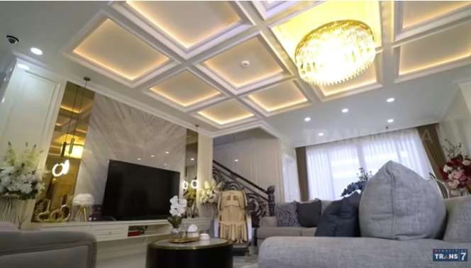 10 Potret Rumah Mewah Crazy Rich Palembang yang Viral, Kursi Pijatnya Seharga Mobil Baru!