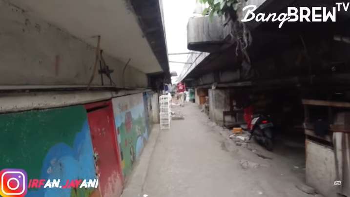 Potret Perkampungan di Bawah Kota Jakarta, Tak Disangka Seperti Ini Penampakannya…