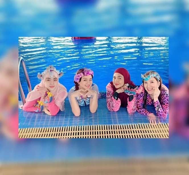 Potret Kakak Ria Ricis, dr. Shindy Cosplay Jadi Putri Duyung