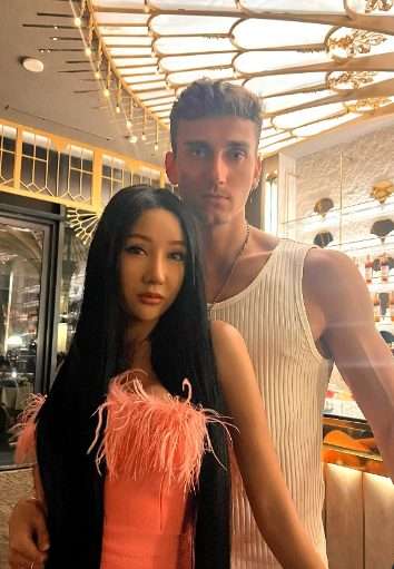 Potret Lucinta Luna Dilamar Bule, Nikita Mirzani: Adam sama Maemunah