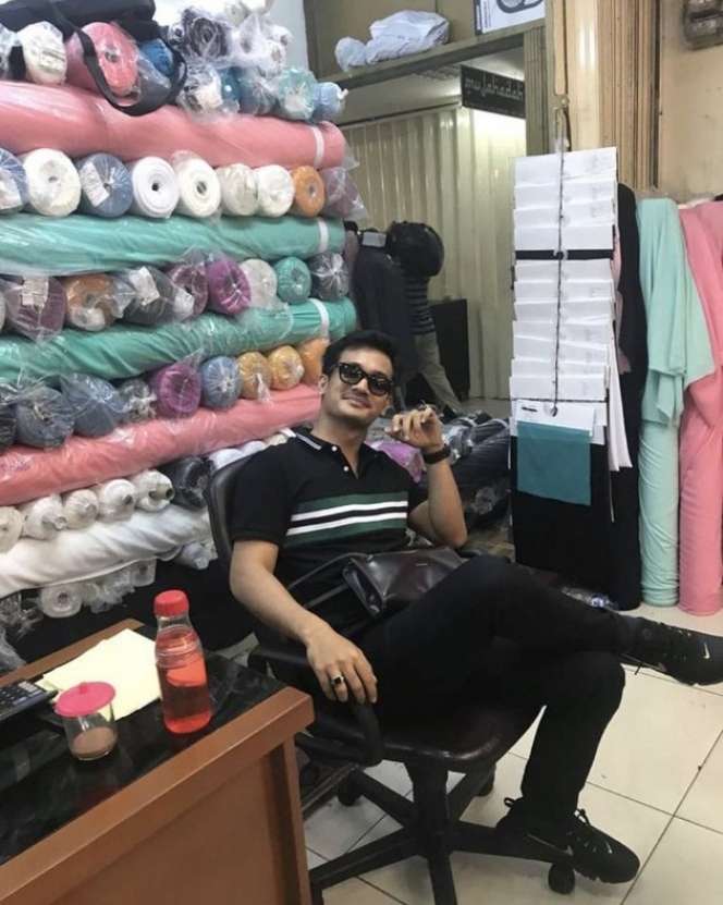 Potret Toko Tekstil yang Jadi 'Pabrik Duit' Haji Faisal