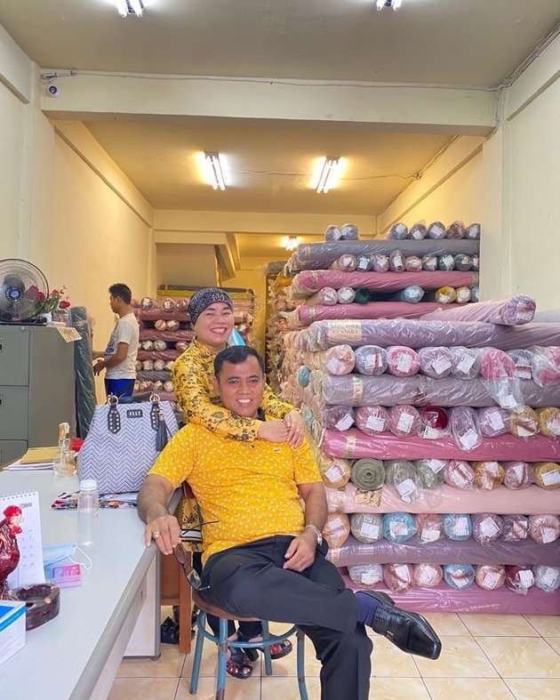 Potret Toko Tekstil yang Jadi 'Pabrik Duit' Haji Faisal