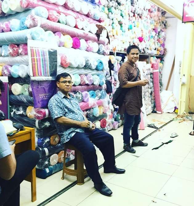 Potret Toko Tekstil yang Jadi 'Pabrik Duit' Haji Faisal