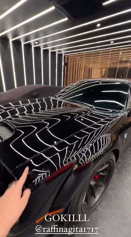 Potret Fuji Review Rumah Baru Raffi Ahmad, Kaget Denger Harga Kompor Nagita