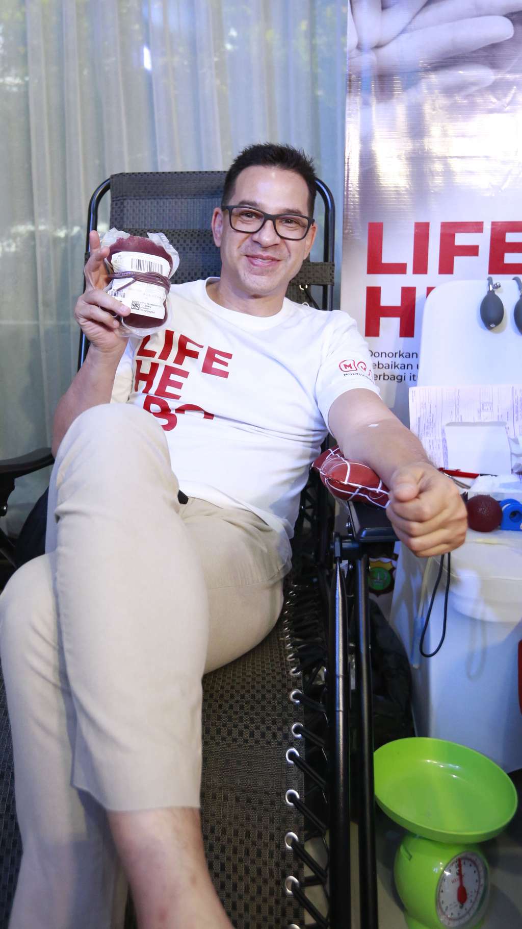 Lagi Donor Darah Olla Ramlan Tiba-tiba Ngaku Dijodoh-jodohkan sama Ari Wibowo