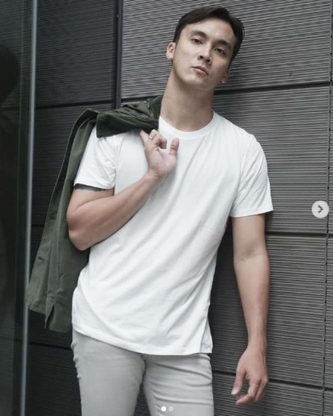 10 Potret Rendy Kjaernett, Aktor Ganteng Diduga Selingkuh dengan Syahnaz Sadiqah, Punya Tato Wajah Adik Raffi Ahmad!