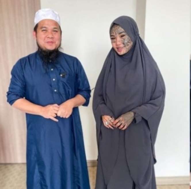 Perjalanan Hidup Mondy, Wanita Punk yang Pilih Hijrah, Kini Penampilannya Berubah Drastis Usai Berpakaian Syar`i