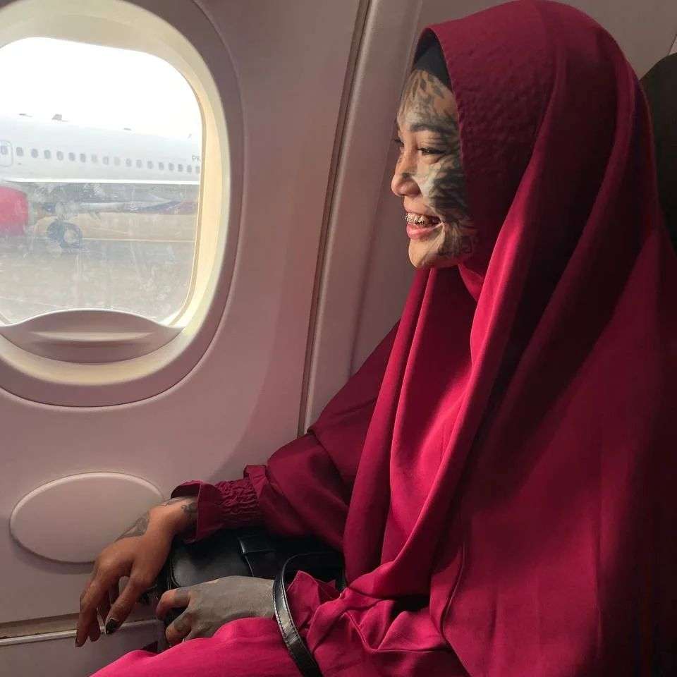 Perjalanan Hidup Mondy, Wanita Punk yang Pilih Hijrah, Kini Penampilannya Berubah Drastis Usai Berpakaian Syar`i