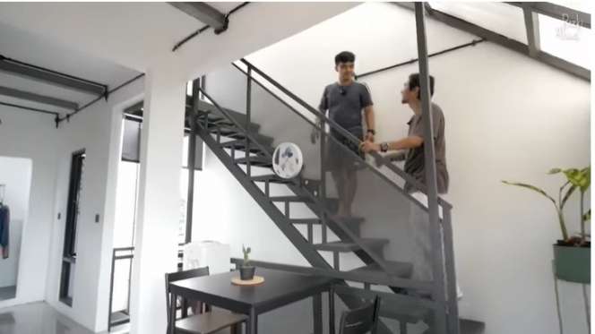 Potret Rumah Mungil Selebar 3,8 Meter, Punya Desain Unik yang Bikin Betah Seharian!
