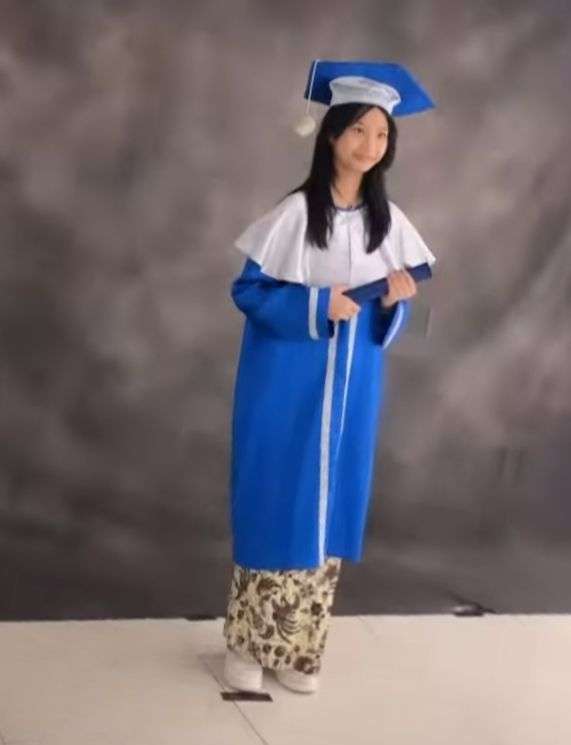 Momen Zaskia Gotik Hadiri Wisuda Putri Sambungnya, Keakraban Bareng Imel Jadi Sorotan