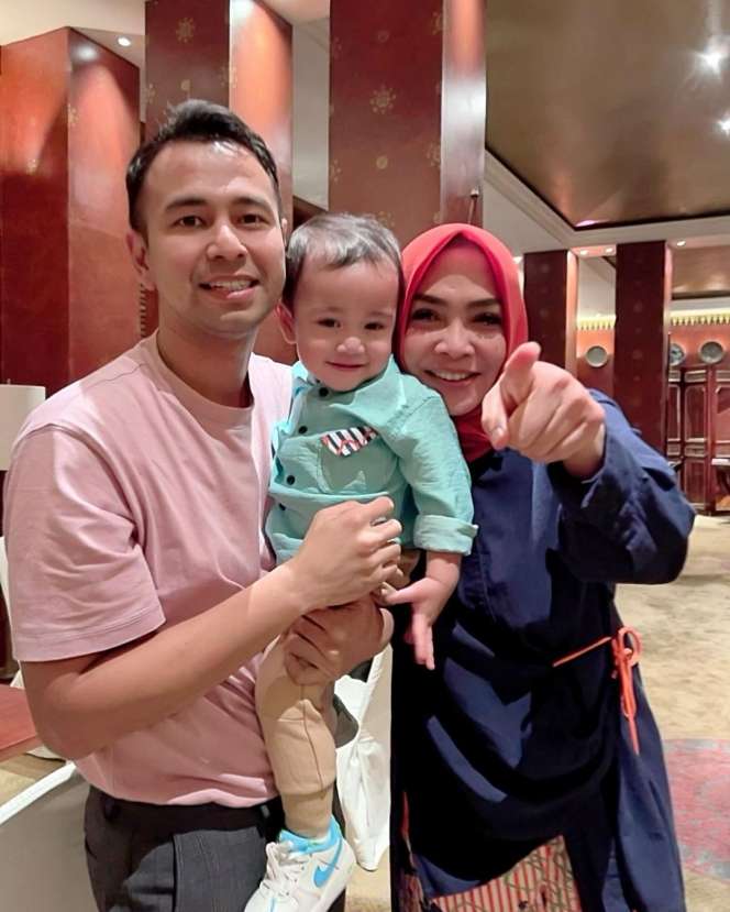 10 Potret Artis & Ibu Mertua Ini Bak Ibu dan Anak Kandung, Jeje Menantu Kesayangan Amy Qanita!