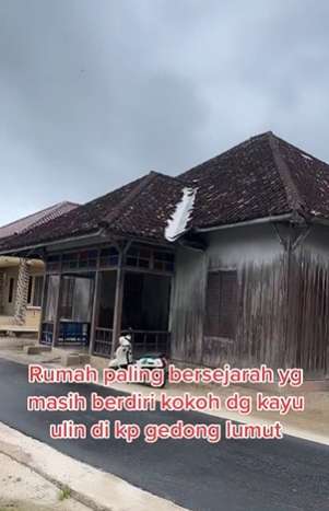 10 Potret Rumah Tua Usia 100 Tahun di Desa Terpencil, Termewah di Zaman Belanda, Dapurnya Jadul & Langka!