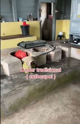10 Potret Rumah Tua Usia 100 Tahun di Desa Terpencil, Termewah di Zaman Belanda, Dapurnya Jadul & Langka!