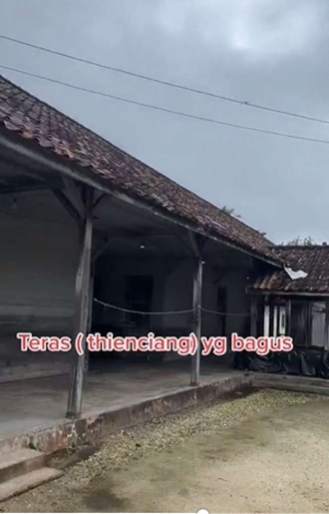 10 Potret Rumah Tua Usia 100 Tahun di Desa Terpencil, Termewah di Zaman Belanda, Dapurnya Jadul & Langka!