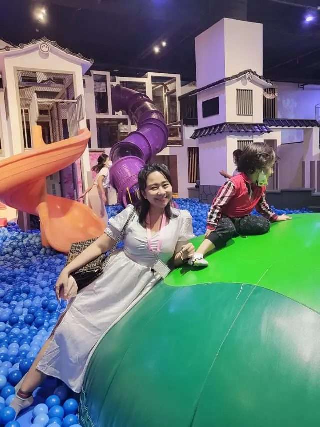 Potret Selebriti yang Tegar Dampingi Anak Sakit Parah